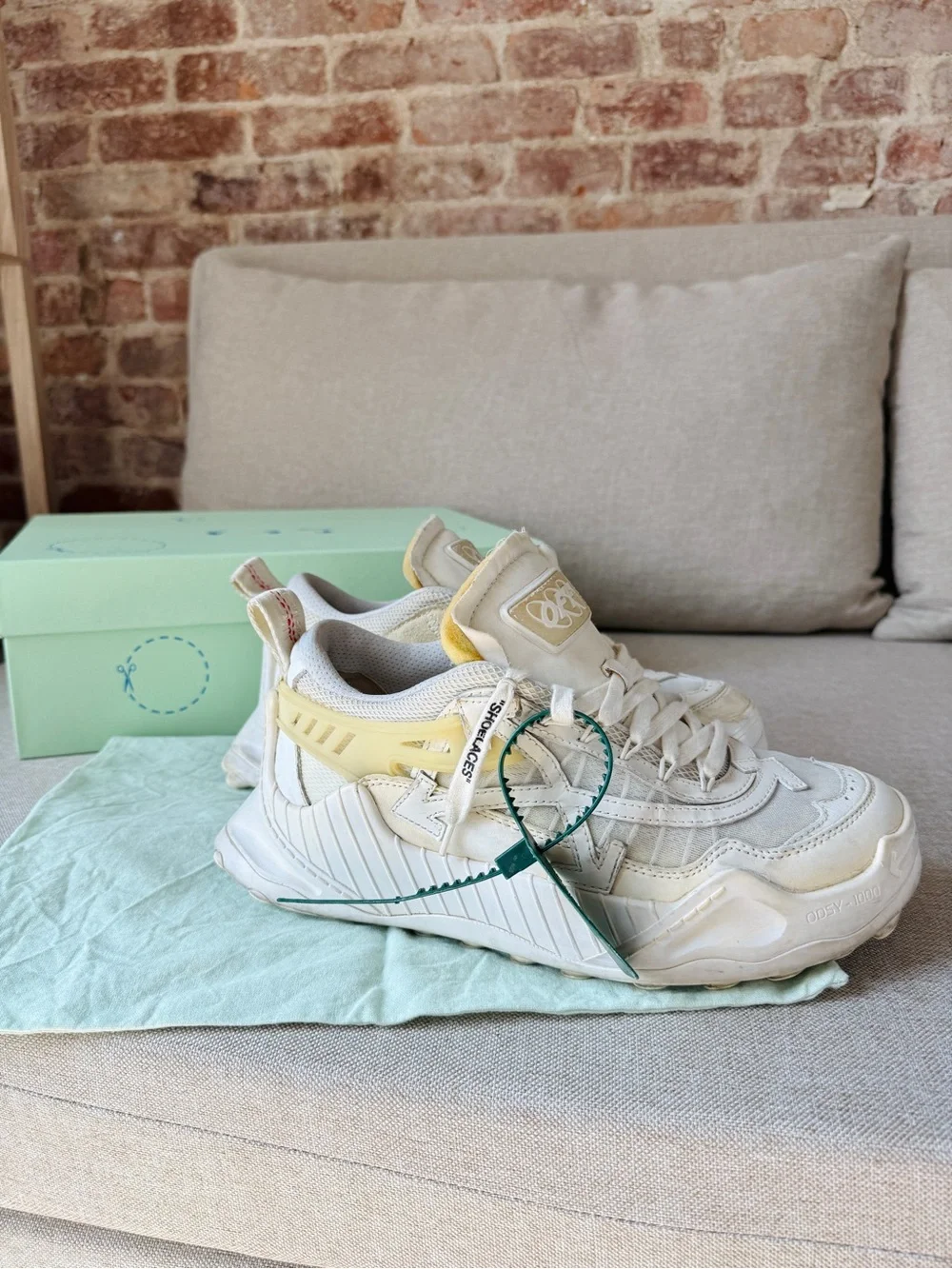 Off-White ODSY-1000 Chunky Sneakers White